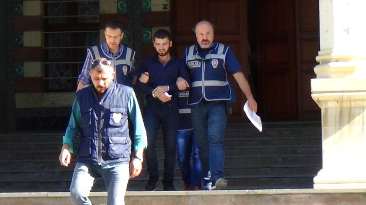86 Yaşındaki Kadını Döverek 5 Bileziğini Gasp Eden Zanlı, Yaşlı Kadının Torunu Çıktı