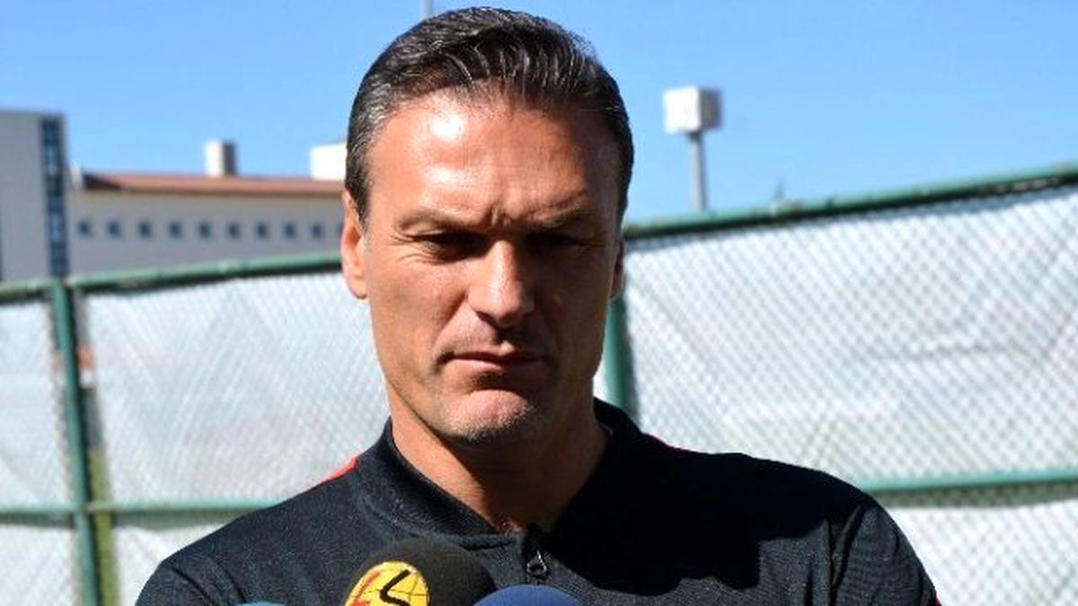 Eskişehirspor Teknik Direktörü Özalan Açıklaması