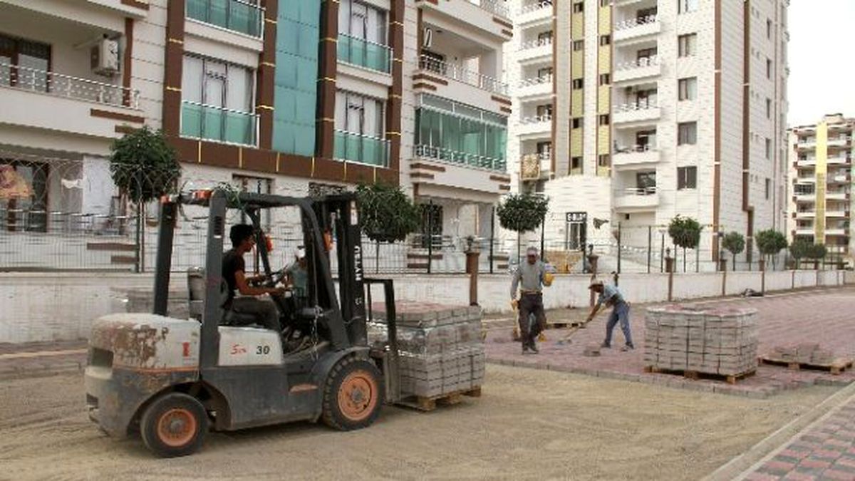 Bağlar\'da Parke Çalışmaları Sürüyor