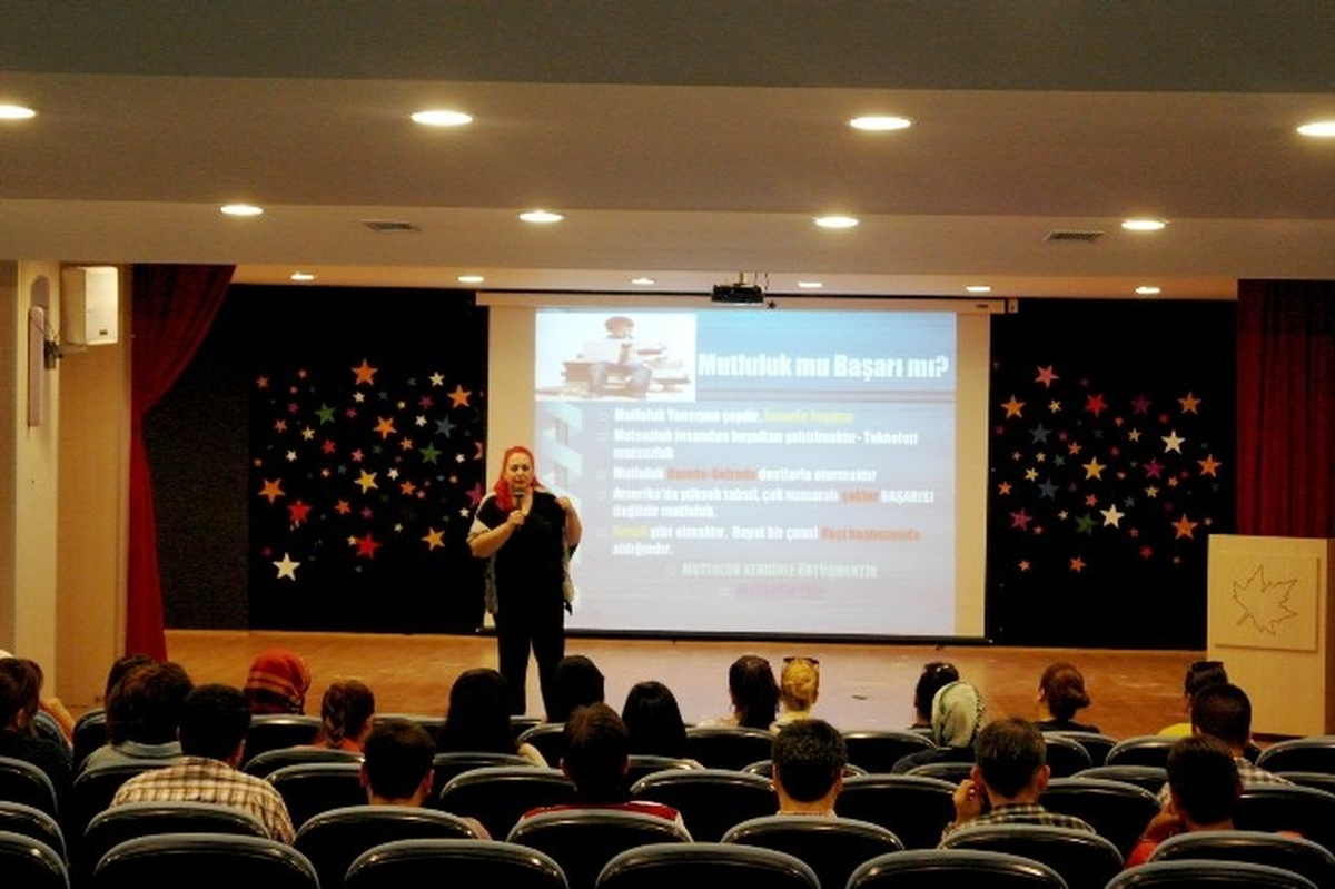 Çınar Koleji\'nde Hizmet İçi Eğitim Programı Başladı