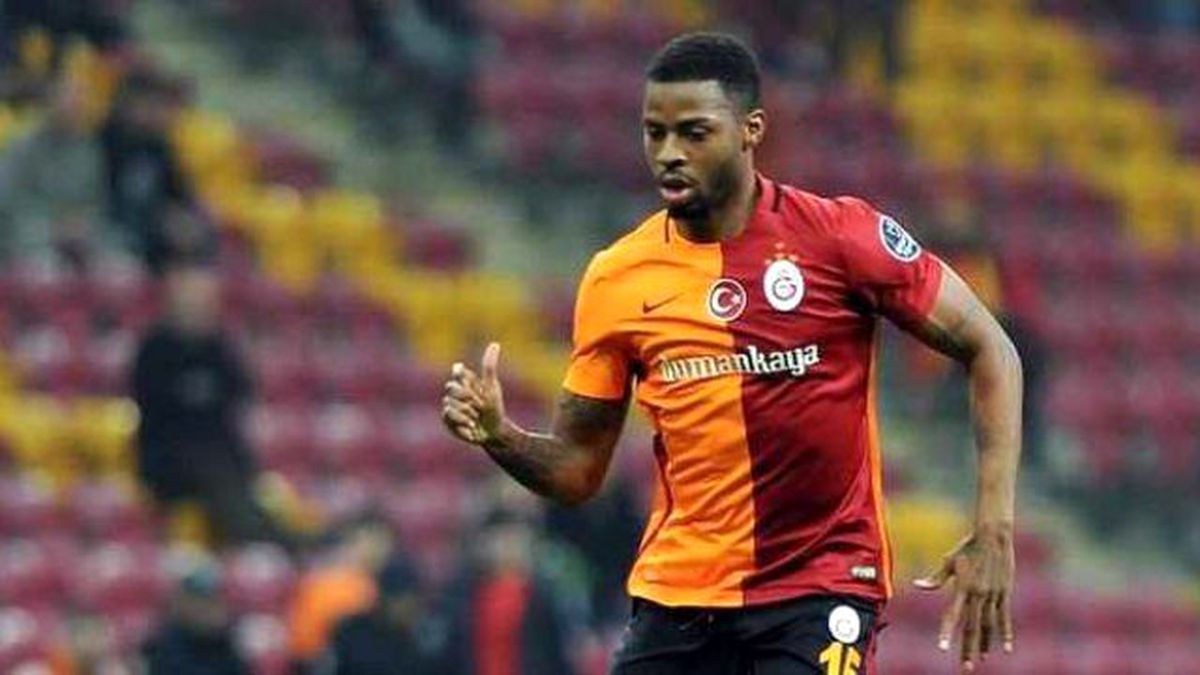 Donk, Real Betis\'e Kiralandı
