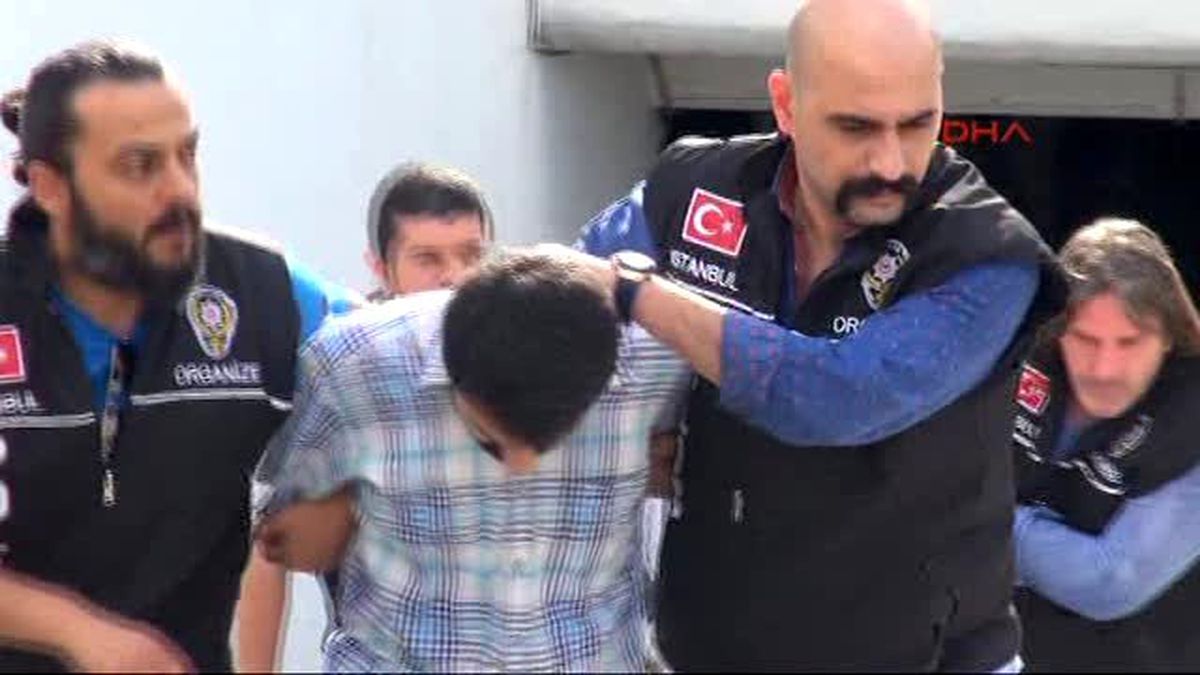 Fetö Soruşturması: İstanbul Adalet Sarayı\'nda Görevli 25 Kişi Adliyeye Sevk Edildi