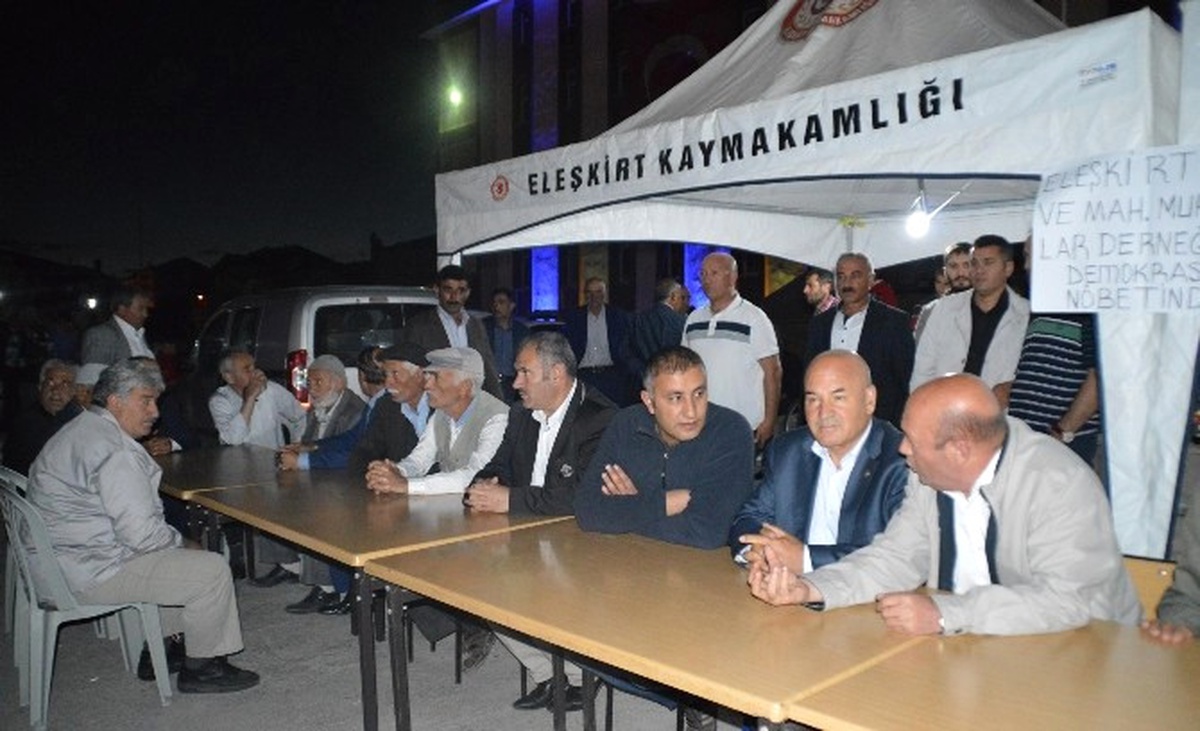 Hamur ve Eleşkirt Kaymakamları Açığa Alındı