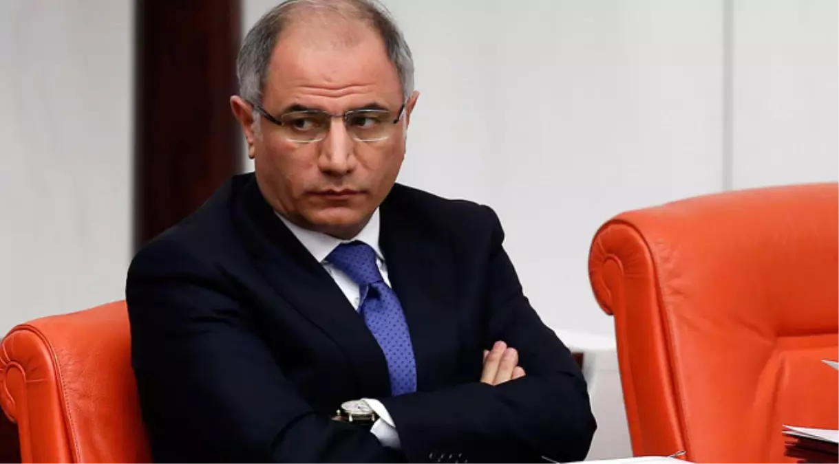 Efkan Ala'nın İstifası Resmi Gazete'de; Onayı Erdoğan Verdi