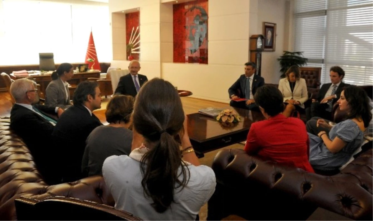 Kılıçdaroğlu, Avrupa Dış İlişkiler Konseyi Üyesi Bildt ile Bir Araya Geldi