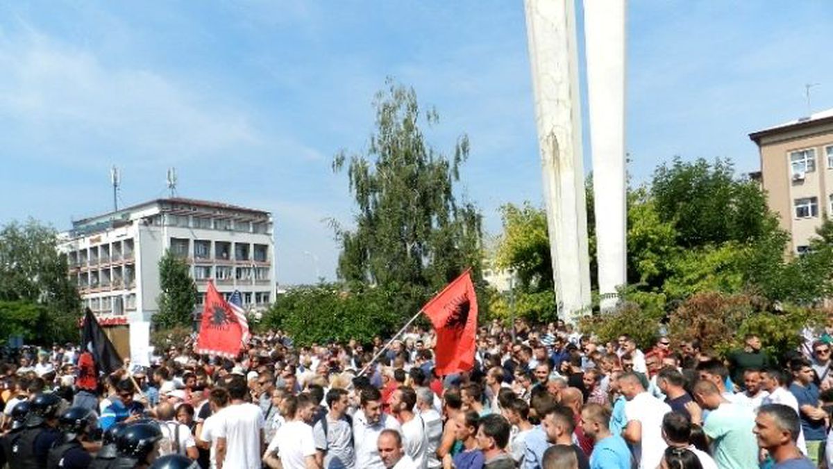 Kosova ile Karadağ Sınır Anlaşması\'na Protesto Engeli