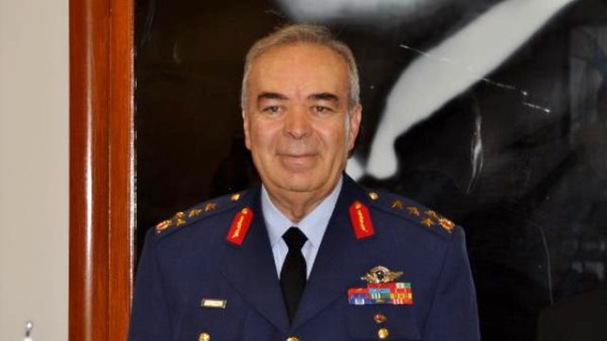 Hava Kuvvetleri Komutanı Orgeneral Ünal Eskişehir\'de
