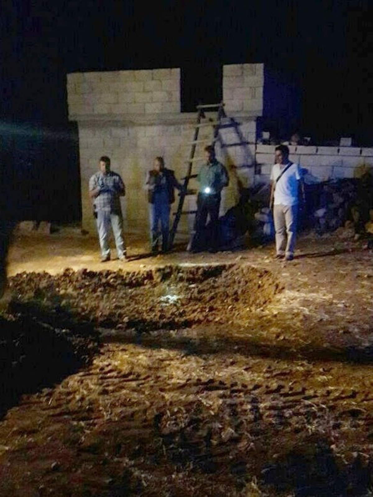 Polise Kaybolduğunu Söyledikleri Çocuğu Öldürüp Gömdükleri Ortaya Çıktı