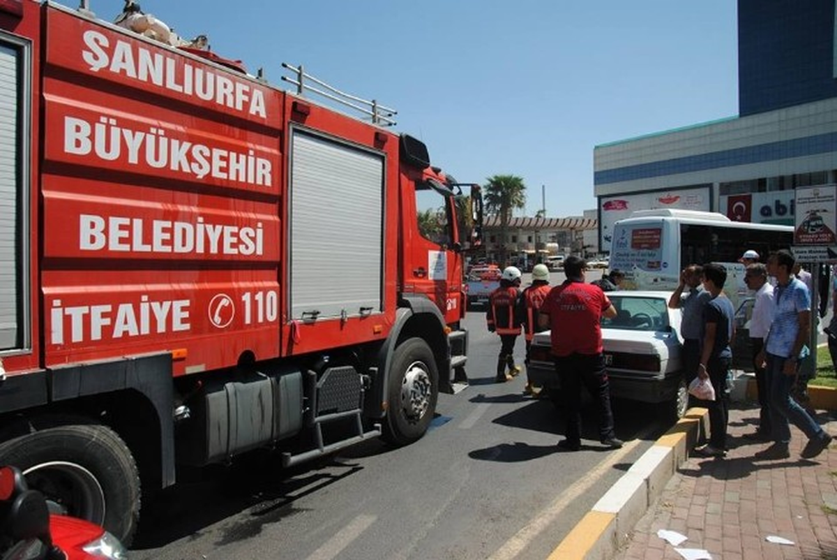 Seyir Halindeki Otomobil Alev Aldı