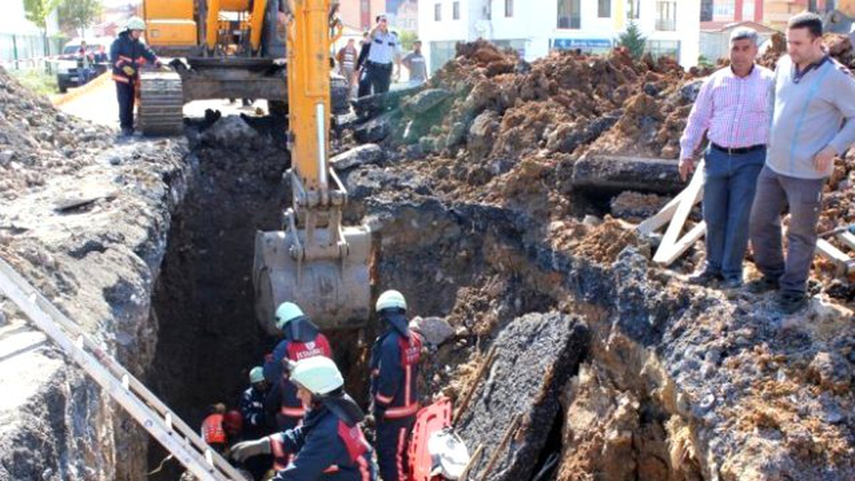 Siirt\'te Göçük Altında Kalan İşçi Hayatını Kaybetti