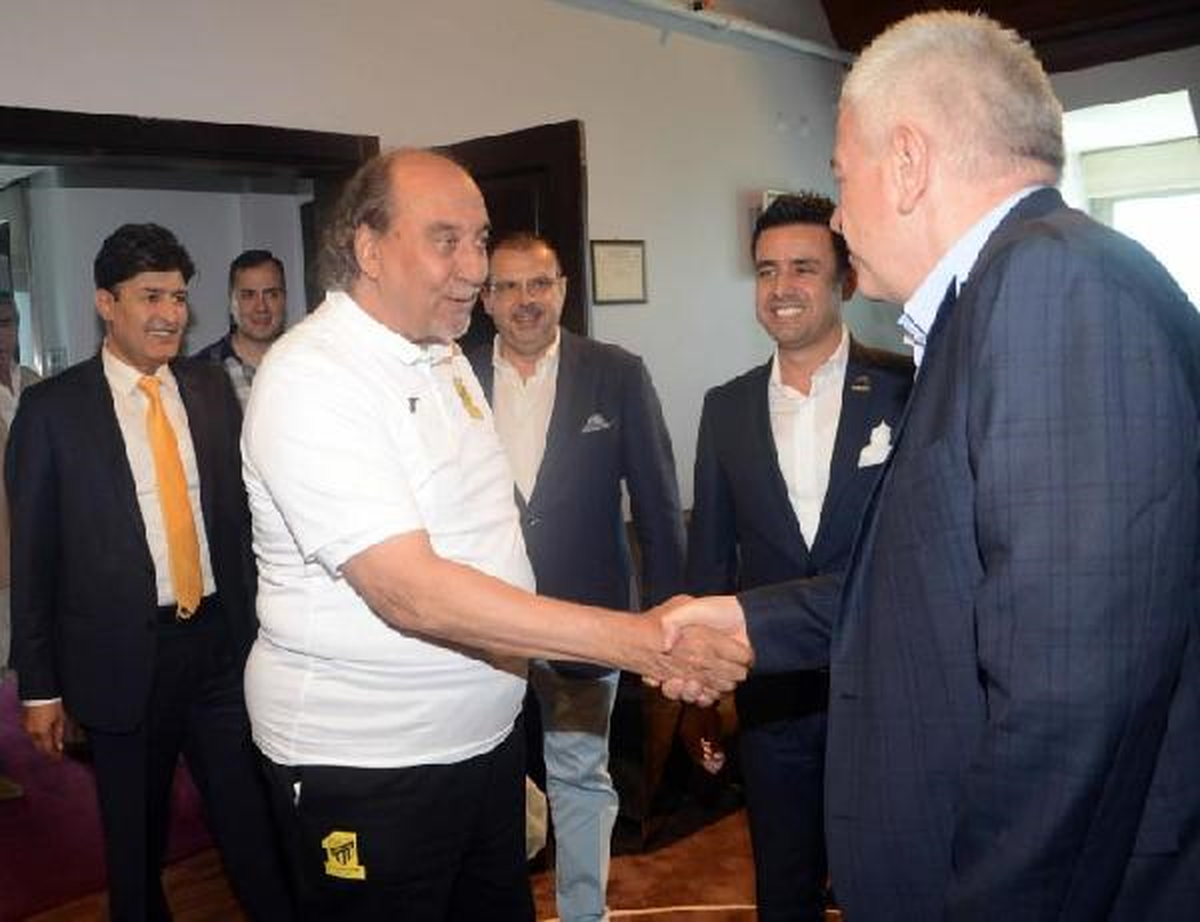 Suudi Arabistanlı Futbol Kulübü Başkanı Otelde Kalp Krizi Geçirerek Öldü