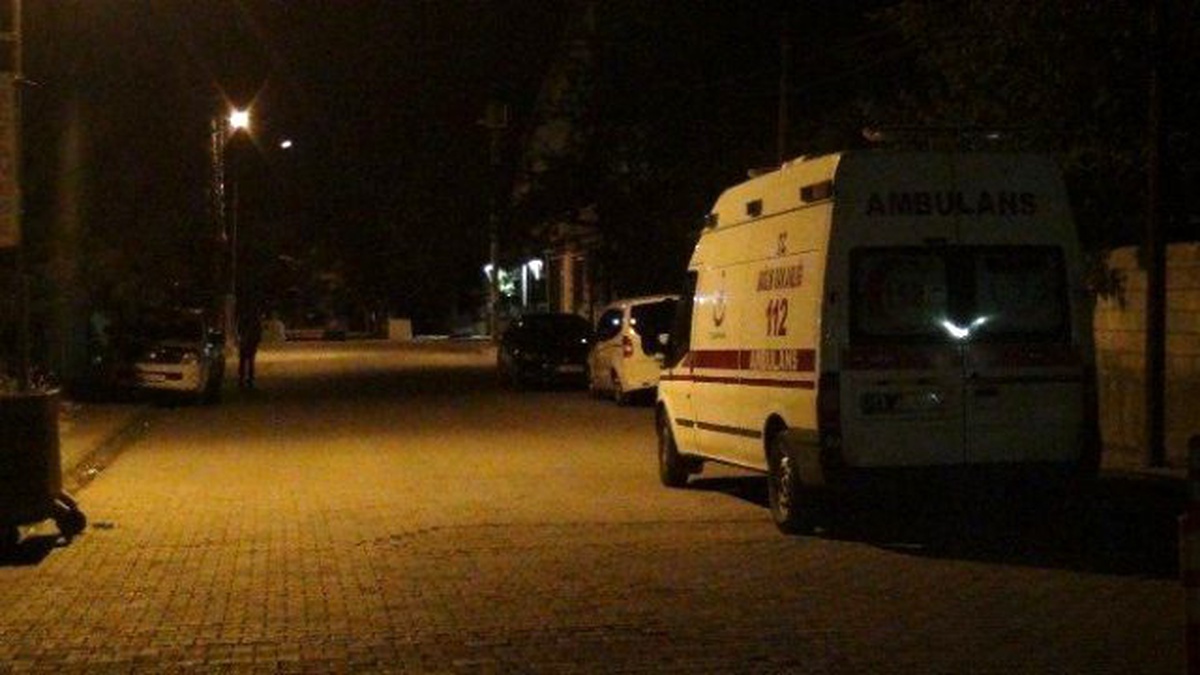 Tatvan\'da Polis Noktasına Roketatarlı Saldırı
