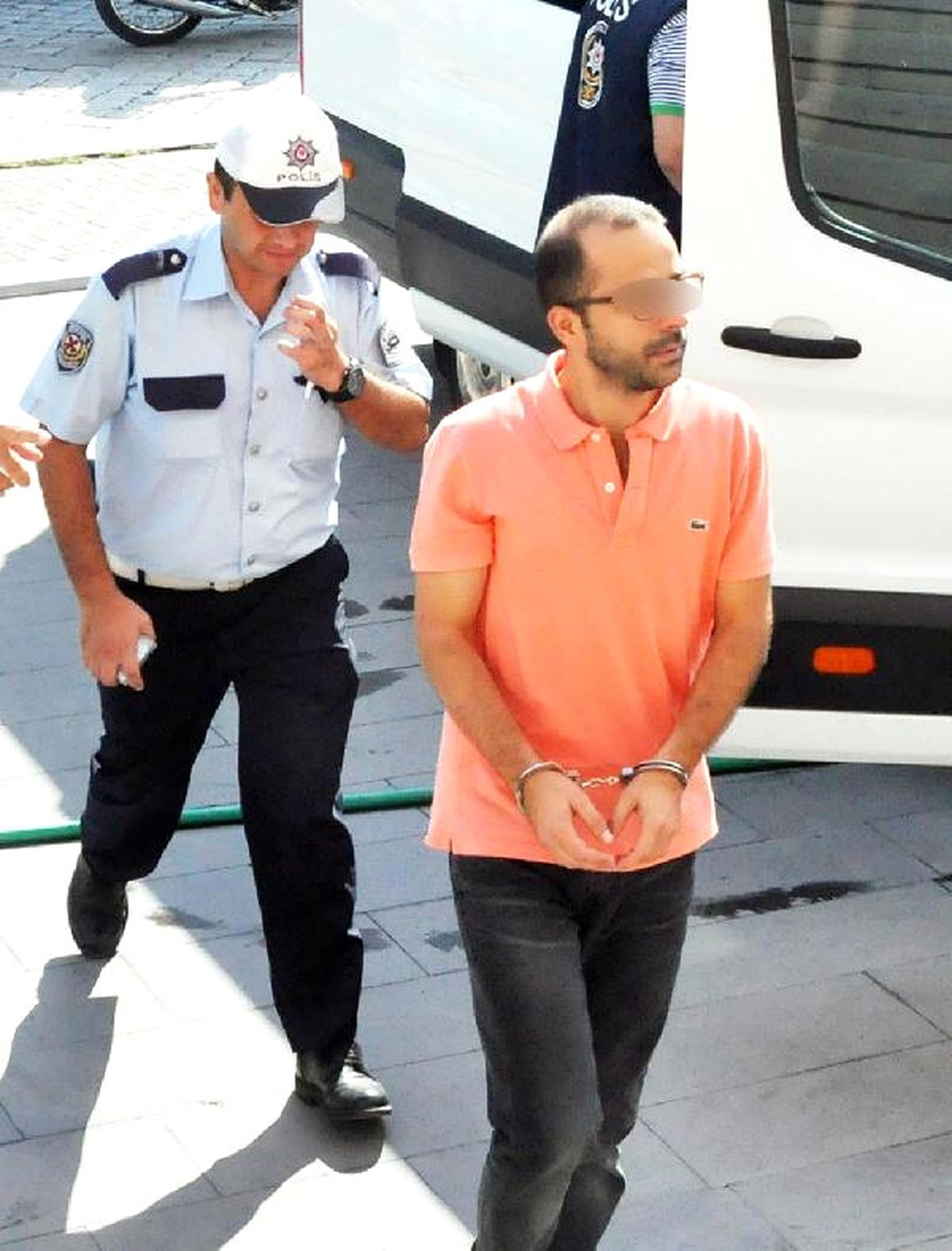 Turgutlu\'da Fetö\'den 8 Kişi Tutuklandı