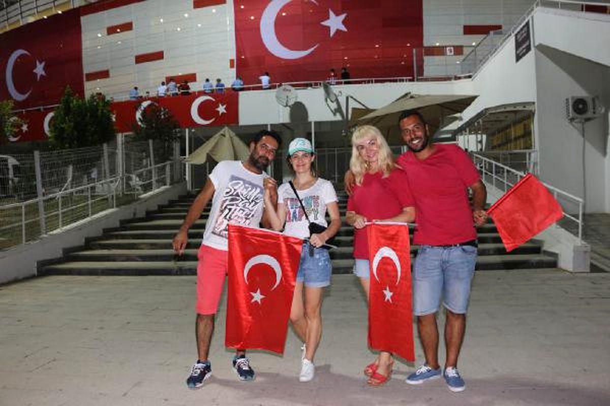 Türk ve Rus Milletvekilleri Yeşil Sahada Buluşacak