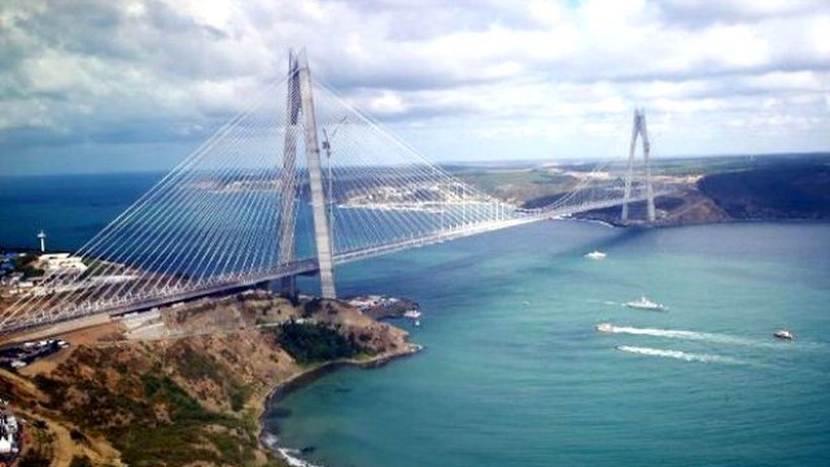 Yavuz\'un HGS-OGS Gişeleri Bozuldu, Metrelerce Kuyruk Oluştu