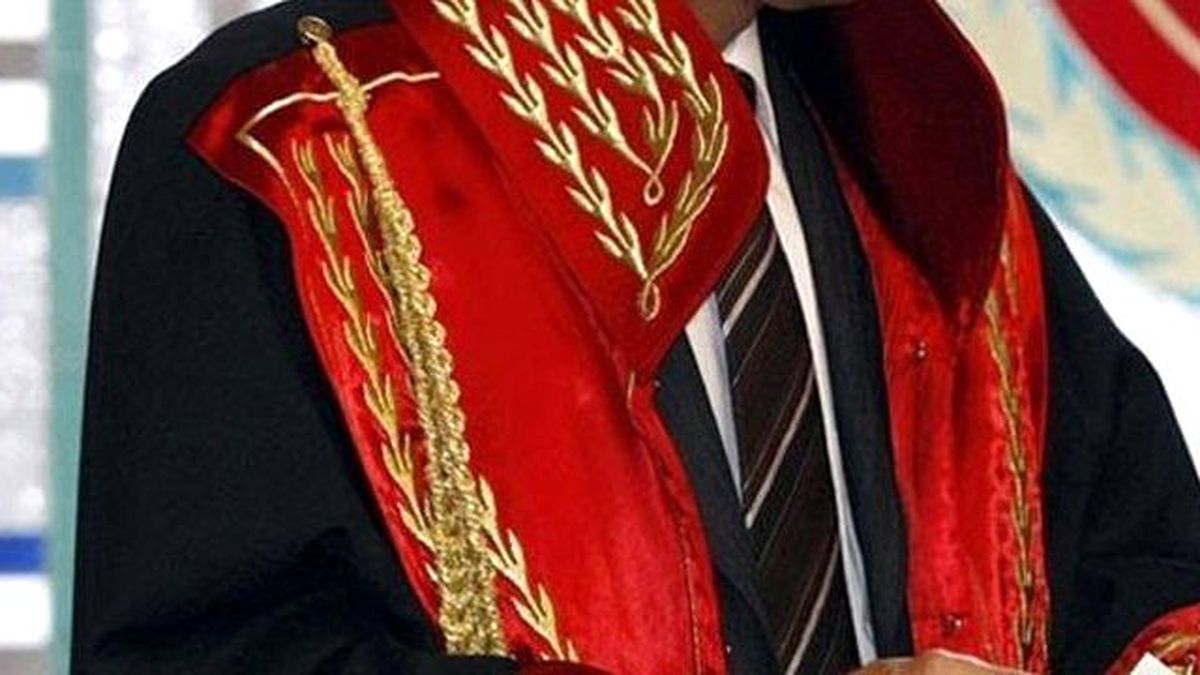 76 Askeri Hakim Meslekten Atıldı