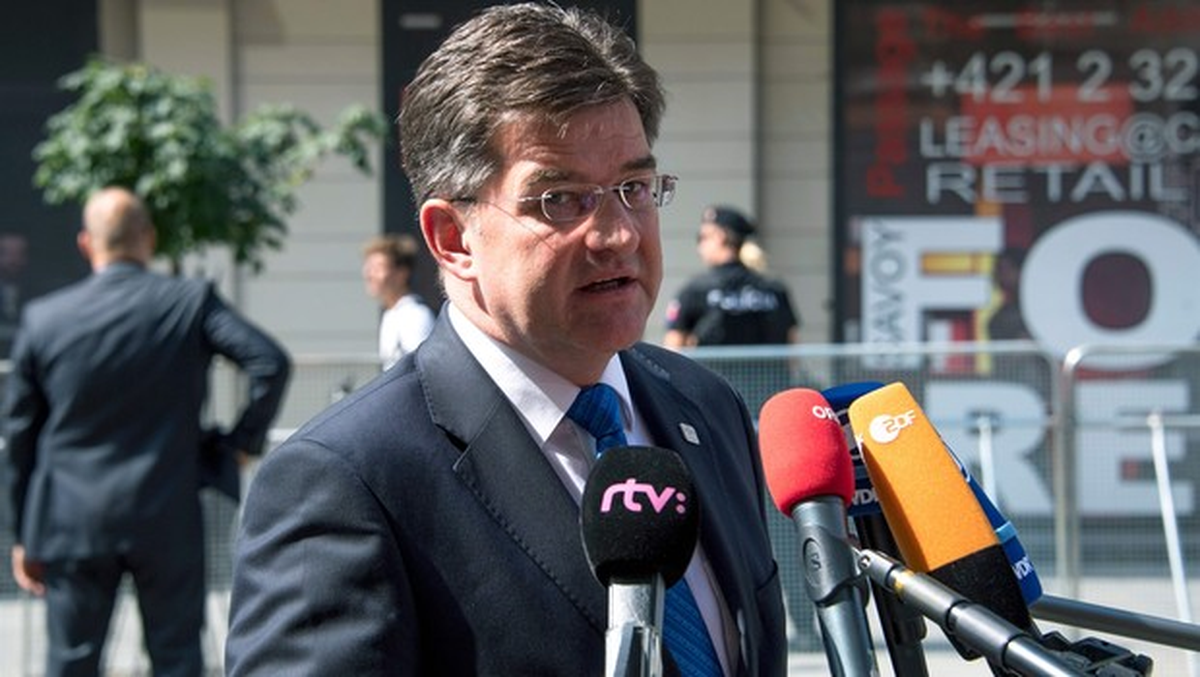 AB Dönem Başkanı\'ndan Slovakya Açıklaması