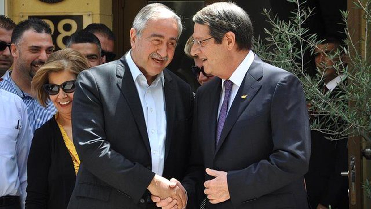 Akıncı ve Anastasiadis Ara Bölgede Görüştü