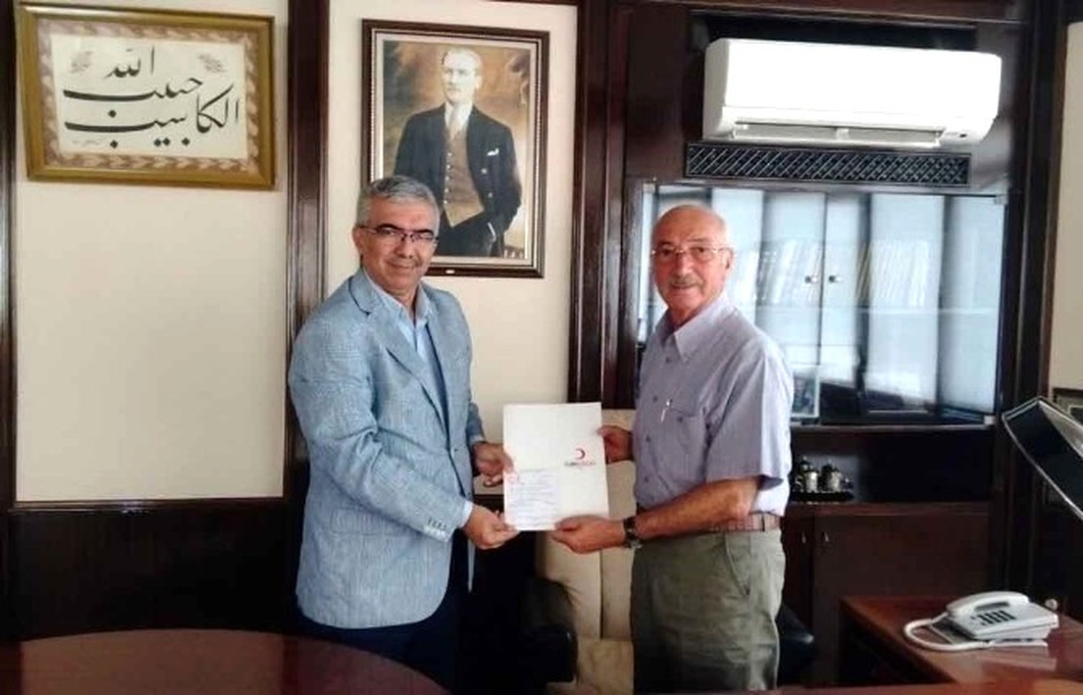 Altın Madalyalı" Bağışçıdan Kızılay\'a 10 Kurban