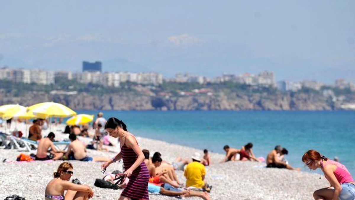 Antalya\'da Sıcak Hava