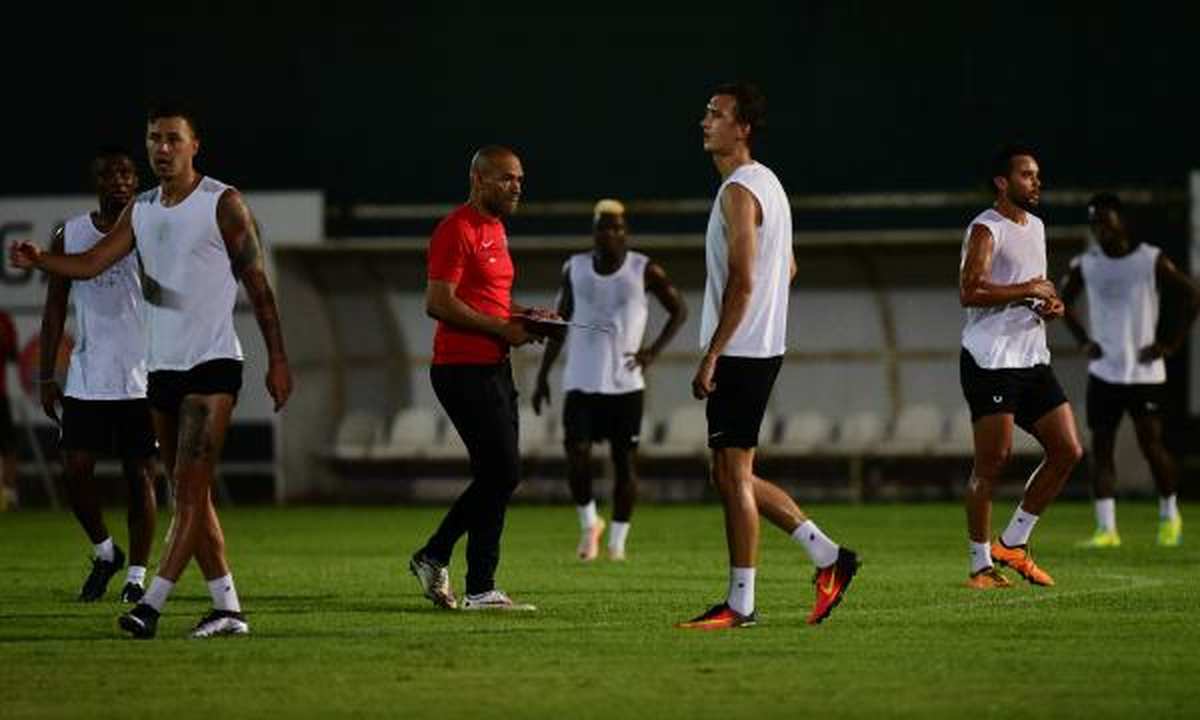 Antalyaspor Hücum Çalıştı