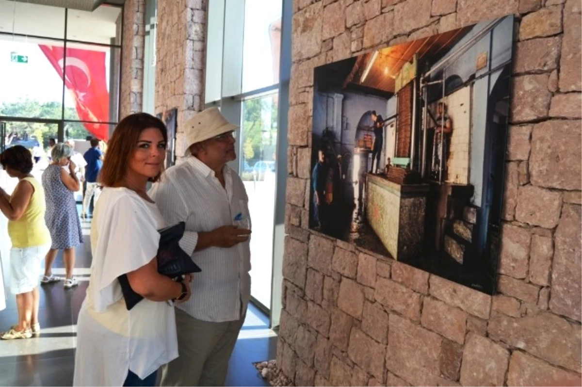 Ayvalık Kültür ve Sanat Festivali Ara Güler Fotoğraf Sergisi ile Başladı