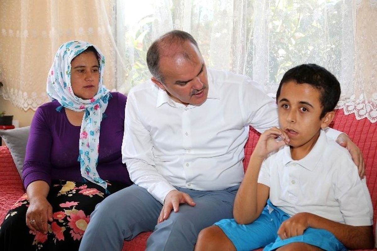 Başkan Gürlesin\'in Desteğiyle Oğuzhan Artık Yürüyor