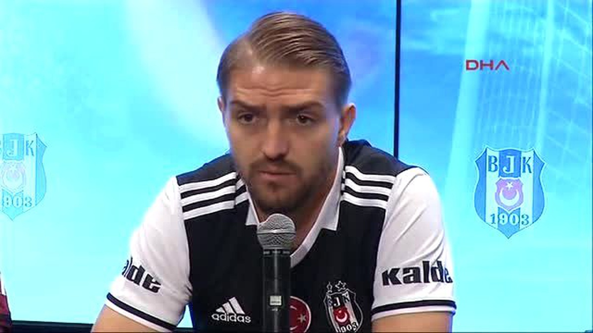 Beşiktaş Kulübü 8 Yeni Transfer İçin İmza Töreni Düzenledi