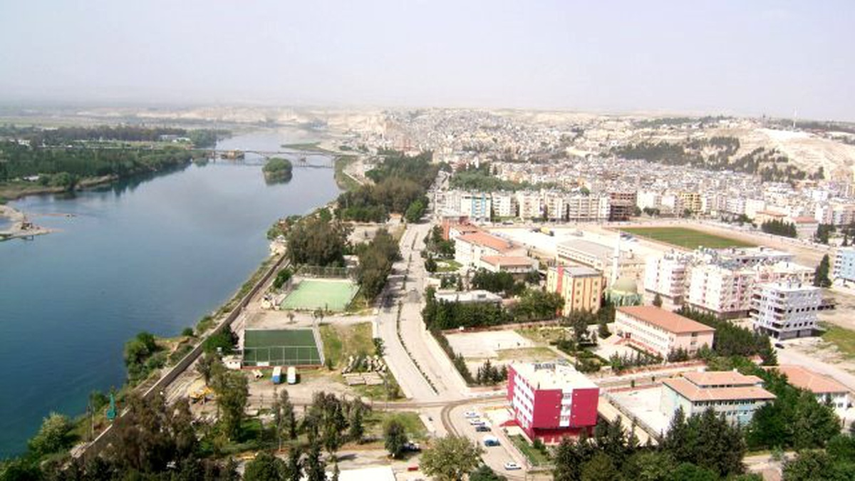 Birecik\'te sanayi ve turizmle işsizlik bitecek