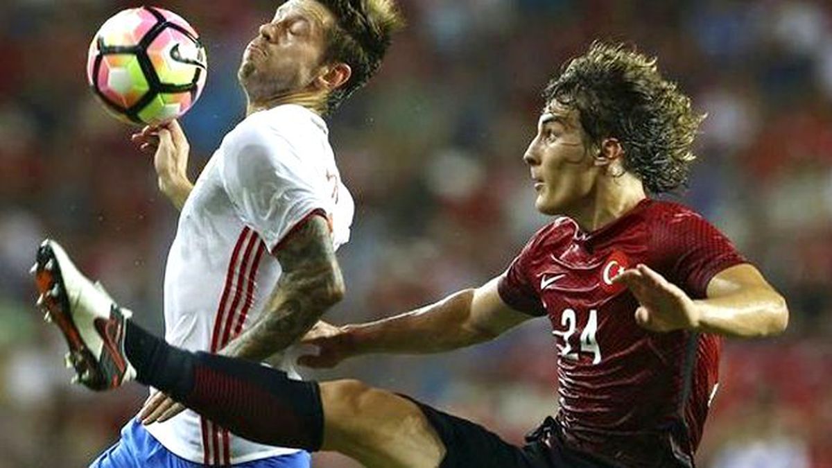 Çağlar Söyüncü Hazırlık Maçından Sonra 'Puanla Başlamak Güzel' Dedi