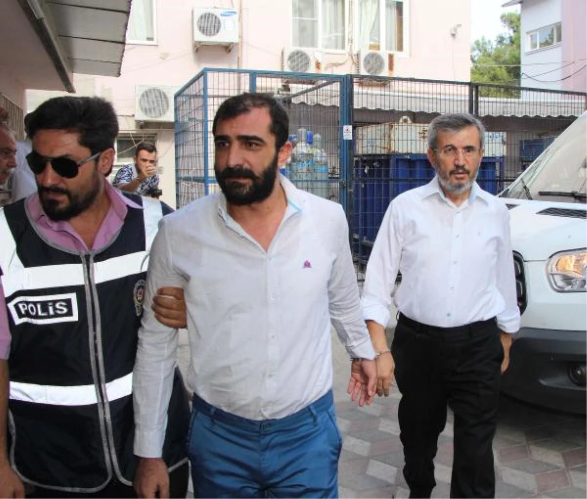 Eski Milletvekili Balkız ile 9 Avukat Fetö\'den Tutuklandı