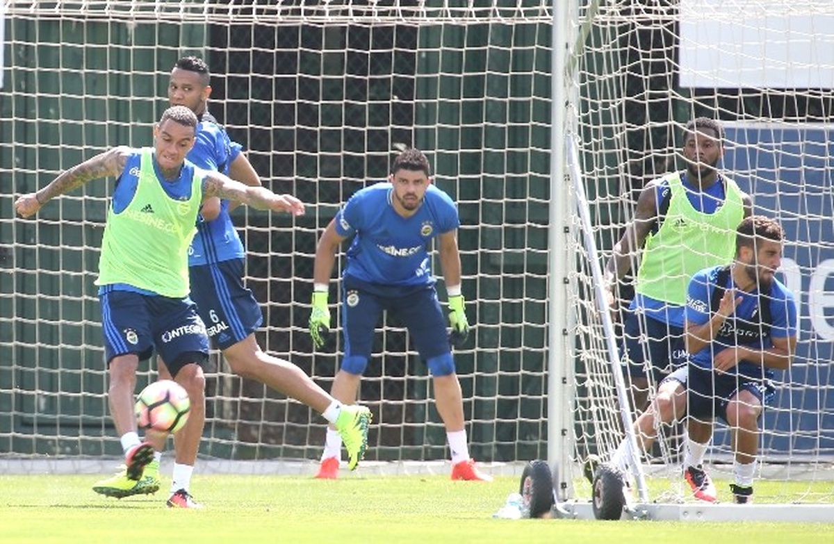 Fenerbahçe\'de Bursaspor Mesaisi Sürüyor