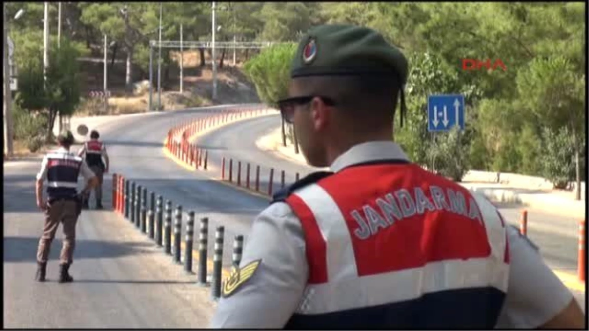 Fethiye\'de Bayram Tatili Öncesi Aralıksız Yol Kontrolleri Başladı