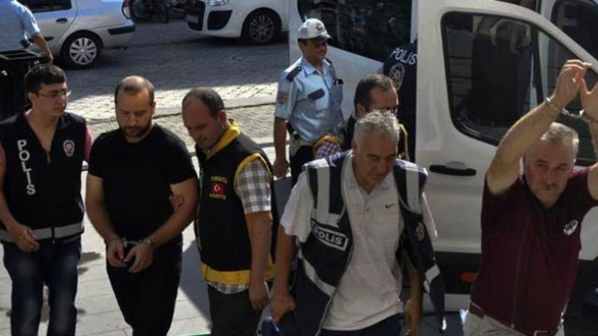 Fetö Kapsamında 1\'i Doktor 7 Kişi Tutuklandı