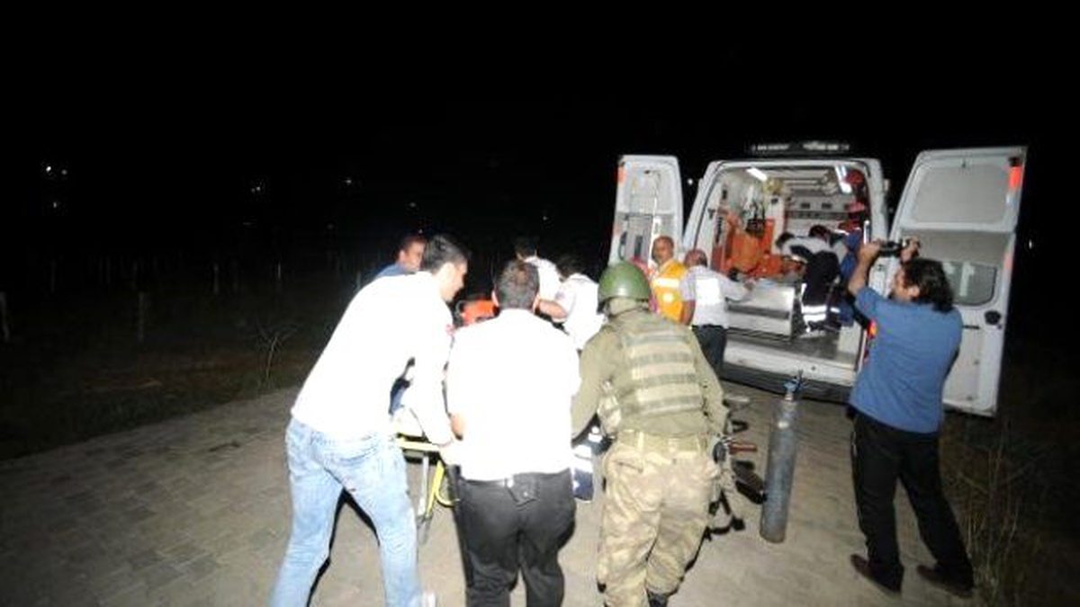 Hakkari\'de Operasyon: 20\'den Fazla PKK\'lı Öldü, 1 Şehit ve 6 Yaralı Var