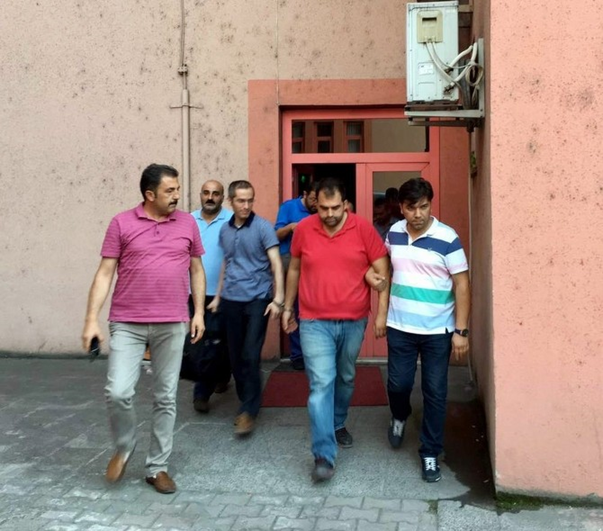 Karabük\'te Fetö\'den 3 İş Adamı Tutuklandı