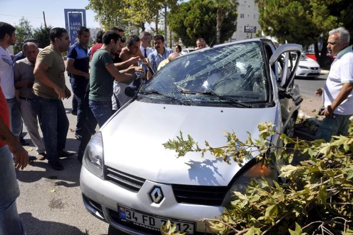Kazada Yapan Sürücü Sık Sık Tekbir Getirdi