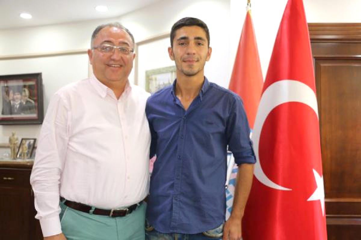 Kılıçdaroğlu\'na Saldırıda Yaralanan Er Kaya, Başkan Salman\'ı Ziyaret Etti