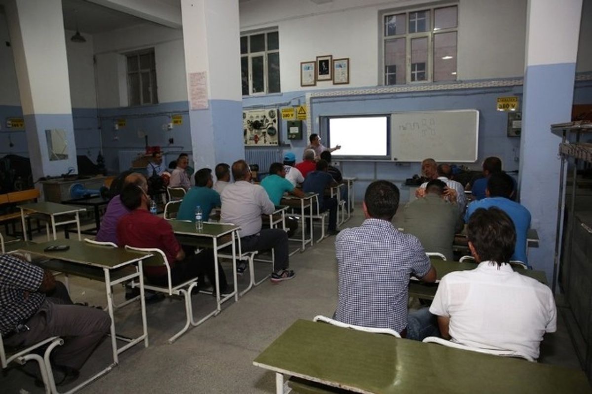 Kocasinan\'ın Sürücüleri Atölye Eğitiminde