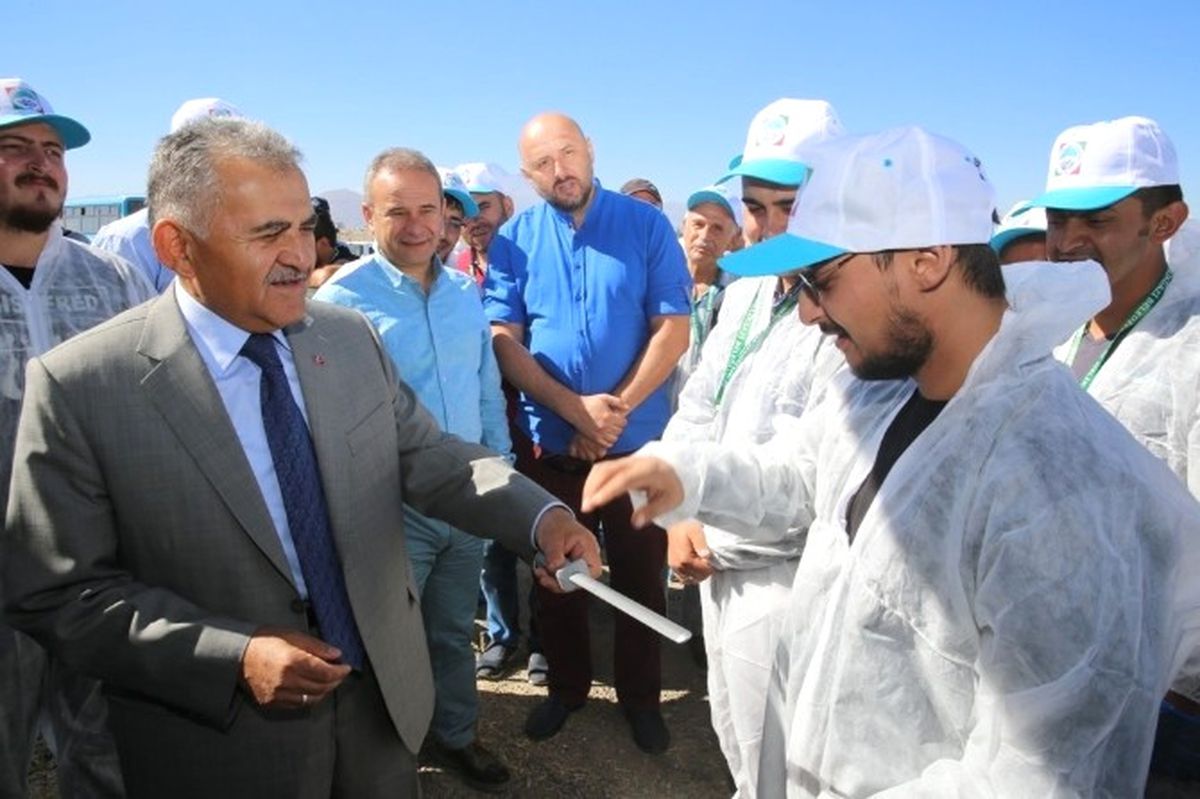 Kurban Kesmeyi Kursta Öğrendiler