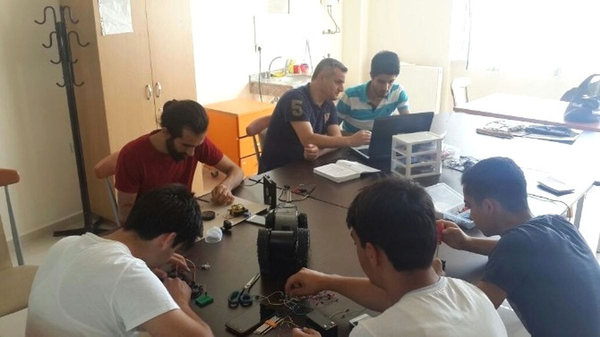 Mabesem\'den Elektronik ve Mekanik Alana İlgi Duyanlara Yönelik \'Robot Yapımı\' Kursu
