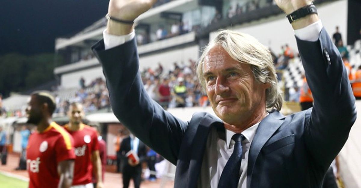 Riekerink\'ten Taraftara Mesaj Var!