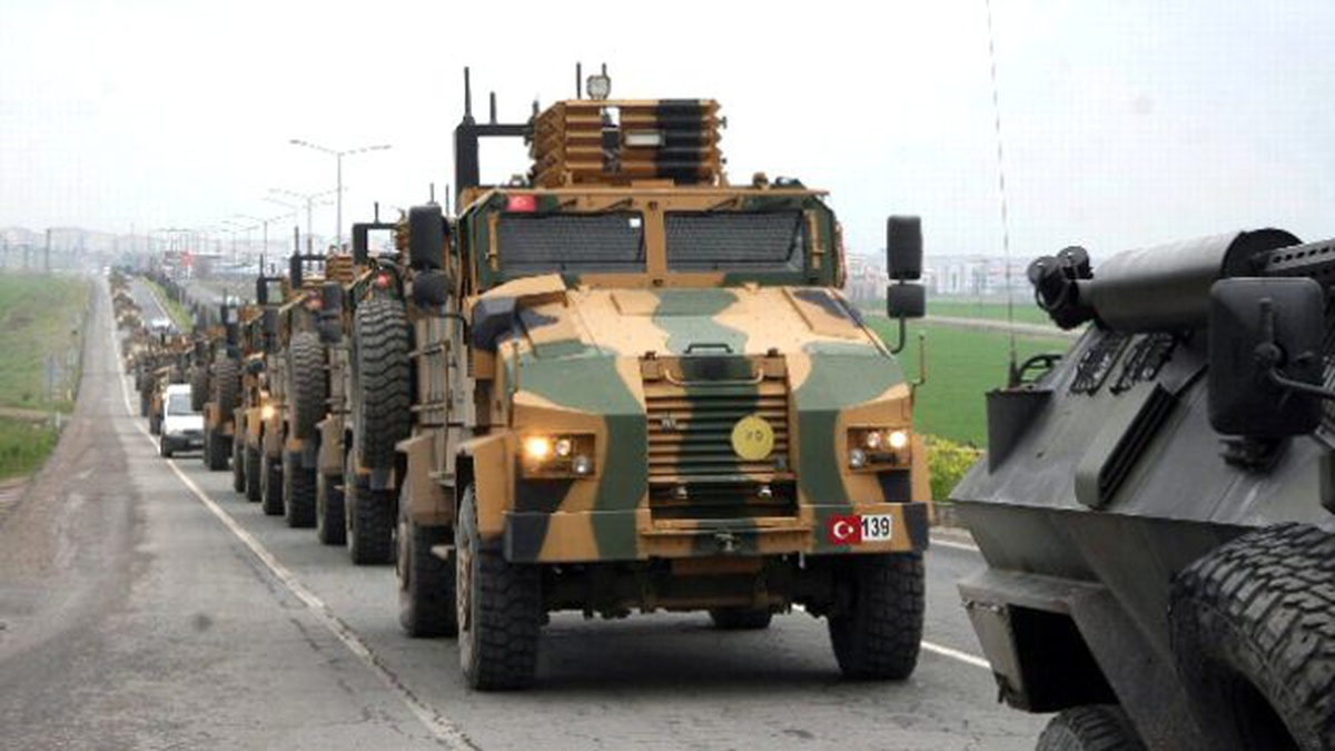 Suriye Sınırına Geliştirilmiş Zırhlı Personel Taşıyıcı Sevk Edildi