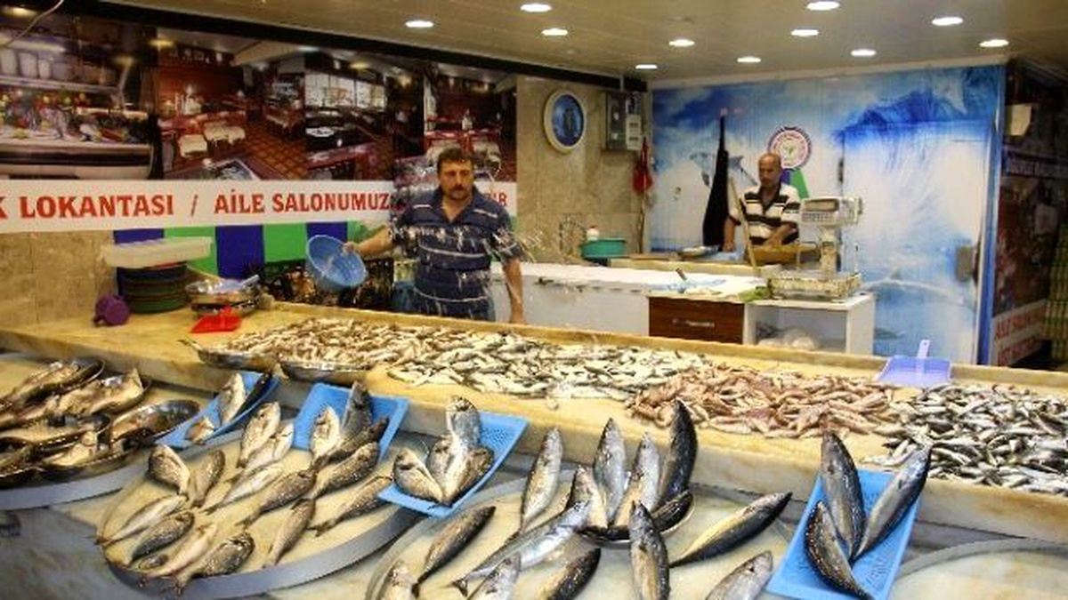 Trabzon\'da Balıkçılar Sezonun İkinci Gününde de Denize Açılamadı