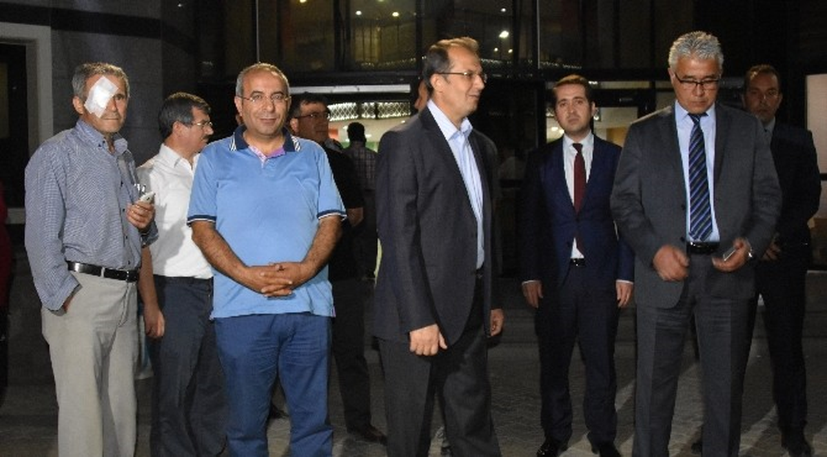 Vali Taşyapan Yaralı Askerleri Ziyaret Etti