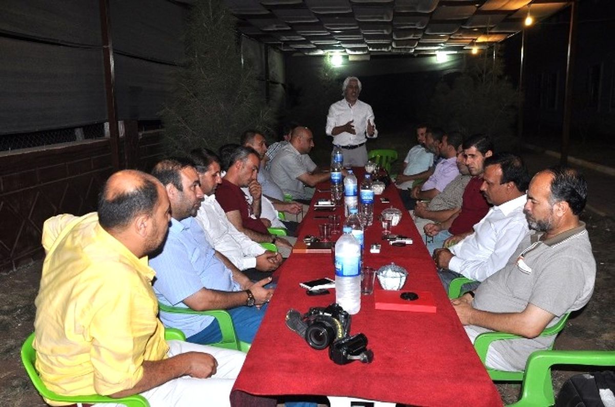 Akçakale\'de Stk\'lar İlçe Sorunlarını Masaya Yatırdı