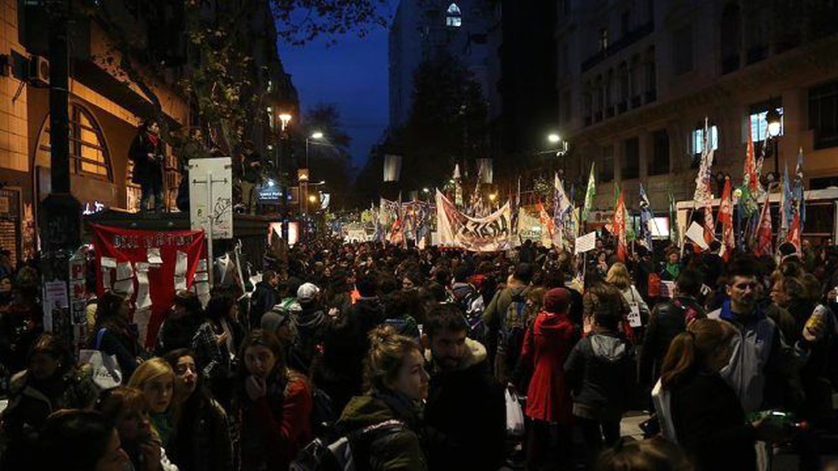 Arjantin\'de Ekonomi Politikaları Protesto Edildi