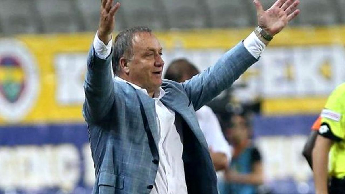 Dick Advocaat: Rakipler Bizden Çok Faul Yapıyor Ama Kartlar Bize Çıkıyor