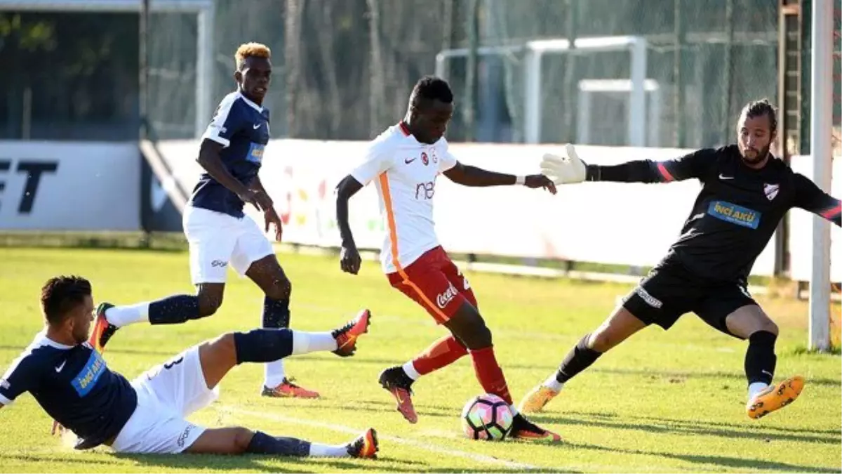 Galatasaray, Hazırlık Maçında Boluspor\'u 1-0 Mağlup Etti