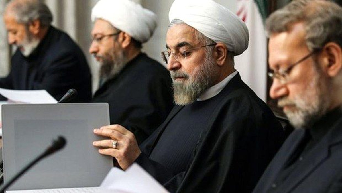 Ruhani Hükümetine Yolsuzluk Suçlaması